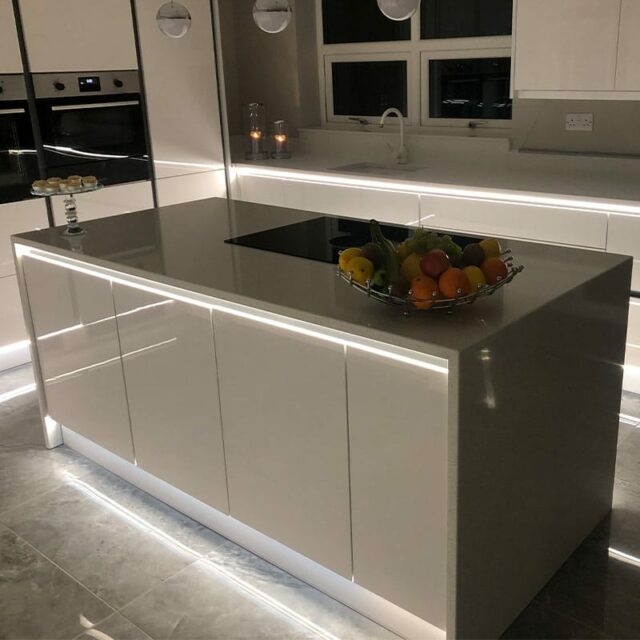 Quartz Kitchen Worktop Island